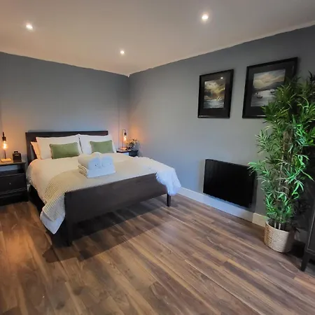 Maunie's * Killarney